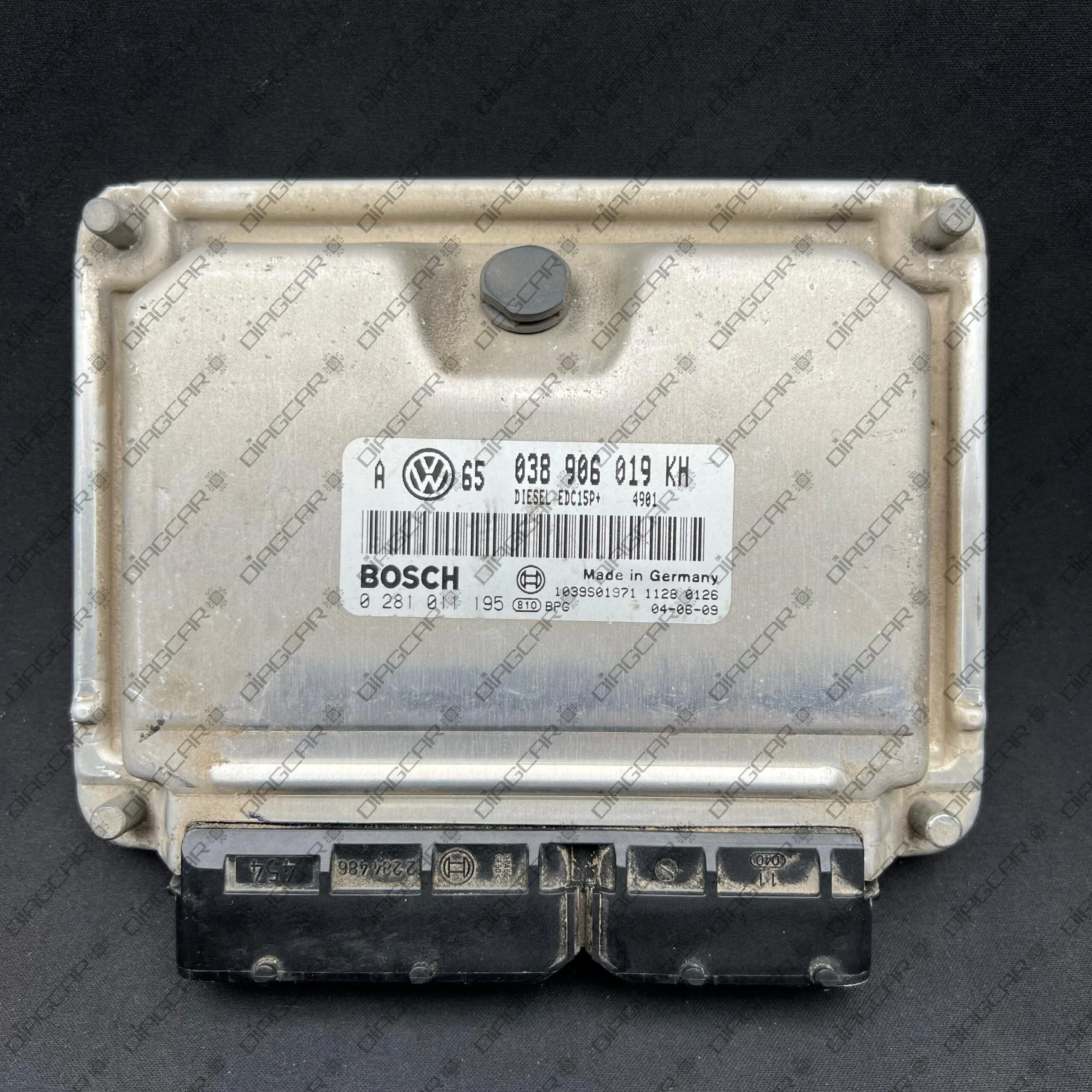 VW GOLF 1900cc 74kw ATD 2004 038906019KH BOSCH EDC15P+ 0281011195 FOTO CARCASA by DIAGCAR VW GOLF 1900cc 74kw ATD 2004 038906019KH BOSCH EDC15P+ 0281011195 FOTO CARCASA by DIAGCAR